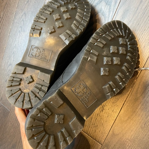 Dr. Martens Black Combat Boots Faux Fur Lined size 9 - Picture 5 of 16